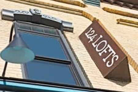 Hip Urban Loft - Small Town Charm - 124 Lofts #1 West Dundee Exteriör bild