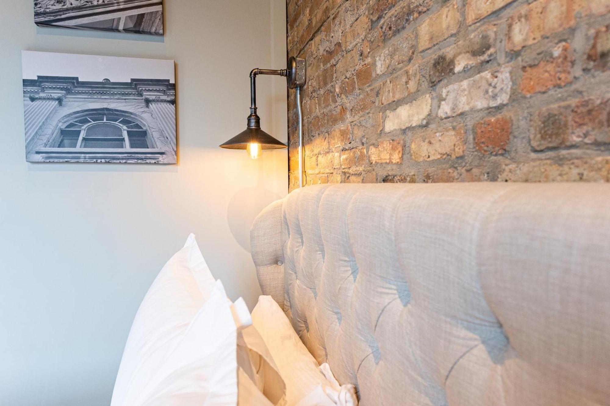 Hip Urban Loft - Small Town Charm - 124 Lofts #1 West Dundee Exteriör bild