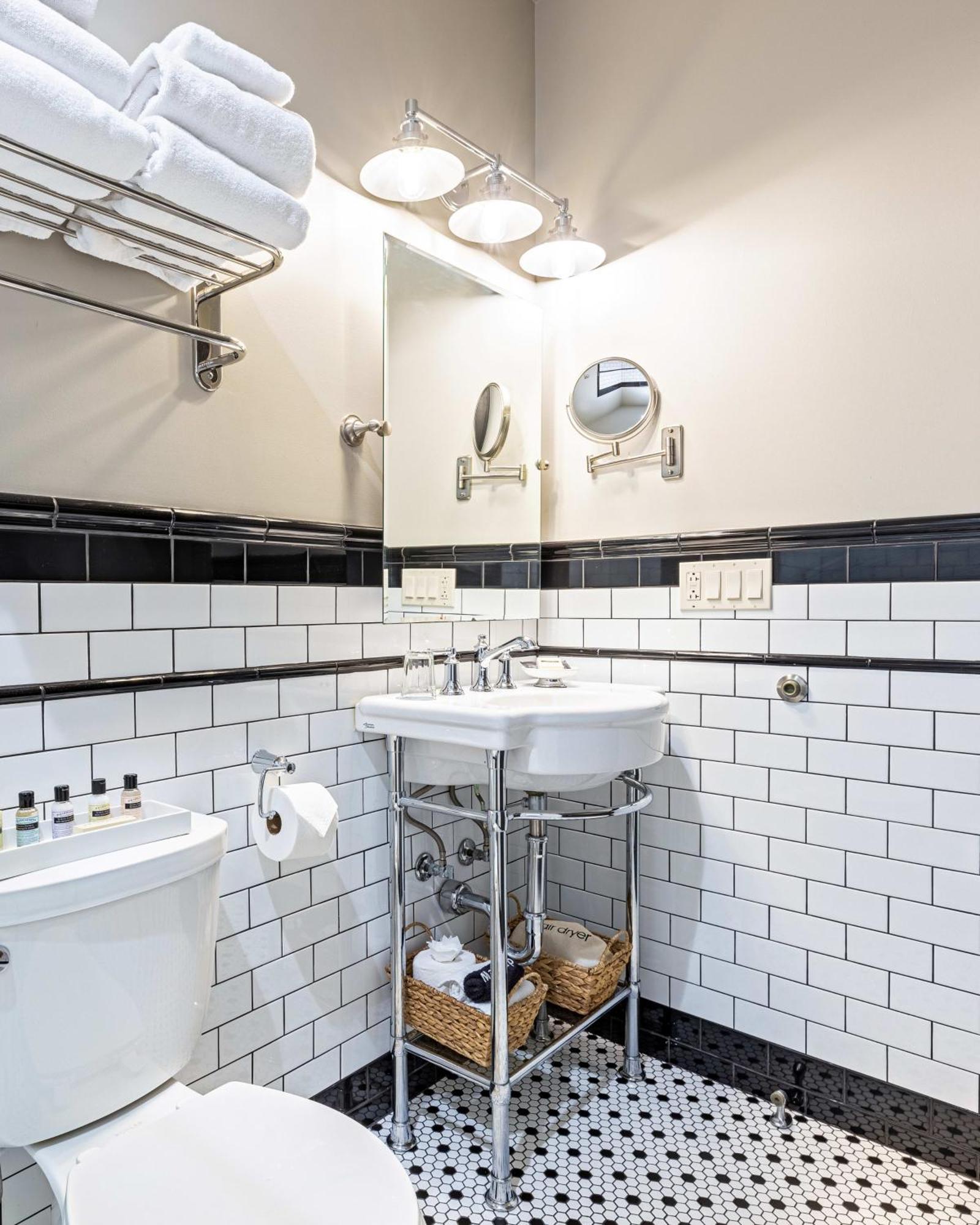 Hip Urban Loft - Small Town Charm - 124 Lofts #1 West Dundee Exteriör bild